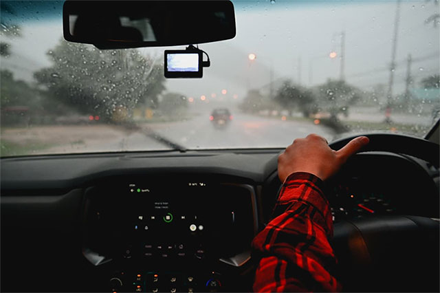 雨の日の運転